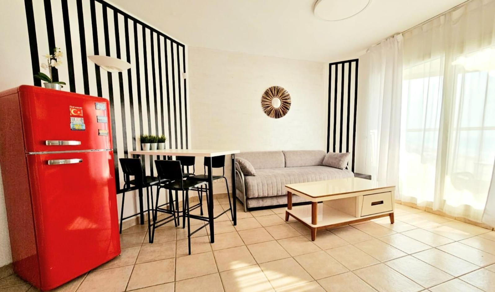 Go To Apartments In Leonardo Bat Yam Kamer foto